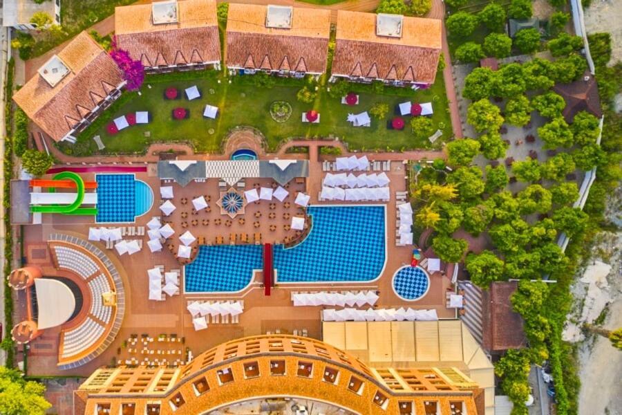 Noxinn Hotels Club Ultra All Inclusive Konaklı Eksteriør billede