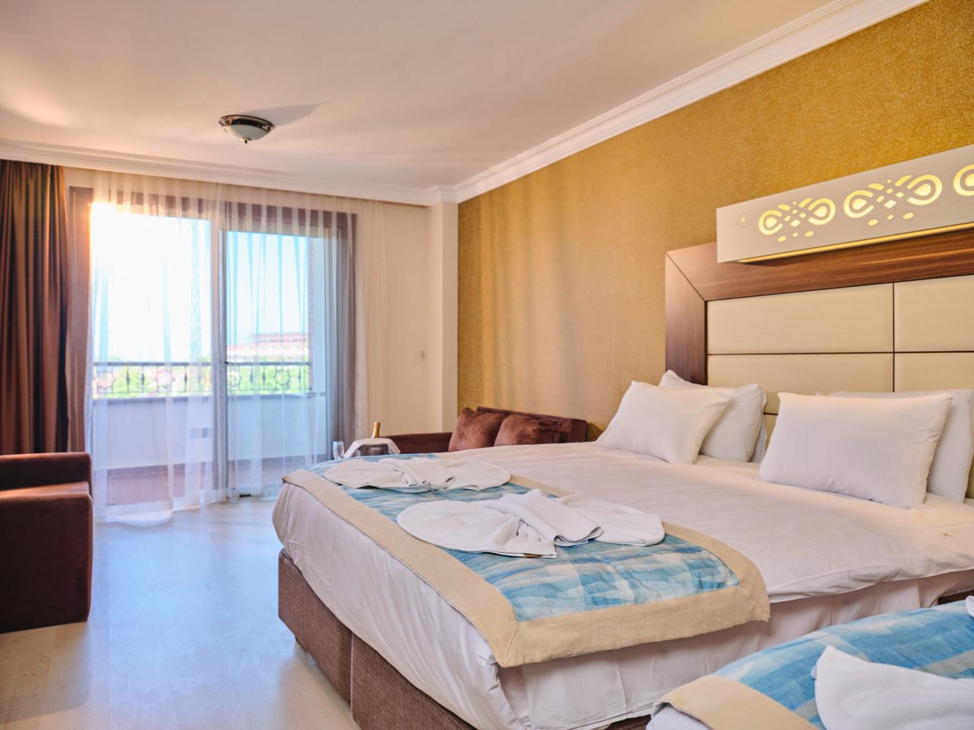 Noxinn Hotels Club Ultra All Inclusive Konaklı Eksteriør billede